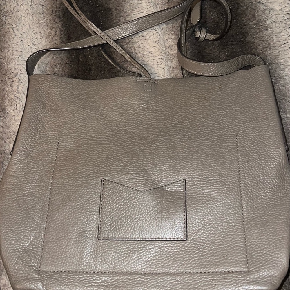 Michael Kors Junie Medium Pebbled Leather Shoulder Bag in Mushroom - Picture 10 of 10